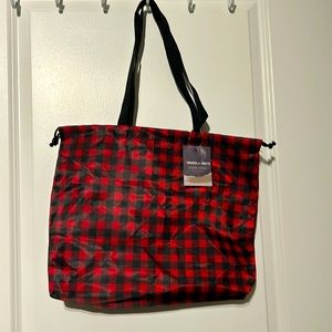 NWT Macy’s Buffalo Plaid Drawstring Tote Bag